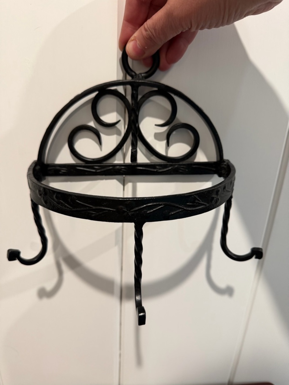 Black Ornamental Wall Hook Rack - Decorative 3-Hook Hanger